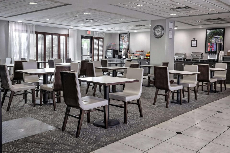 Wingate by Wyndham Savannah/Pooler Hotel in Pooler