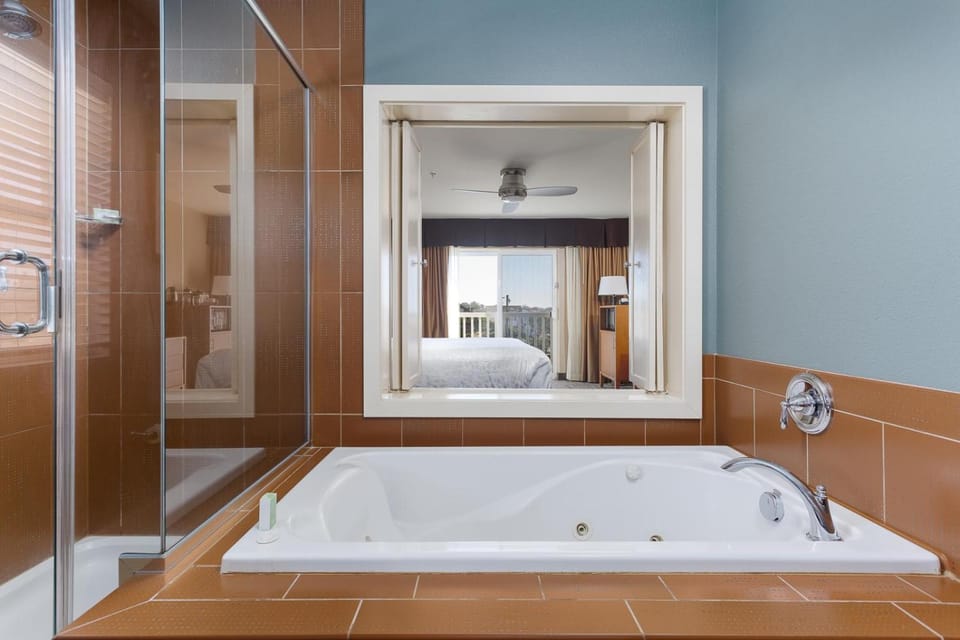 The Coho Oceanfront Lodge Hotel in Devils Lake