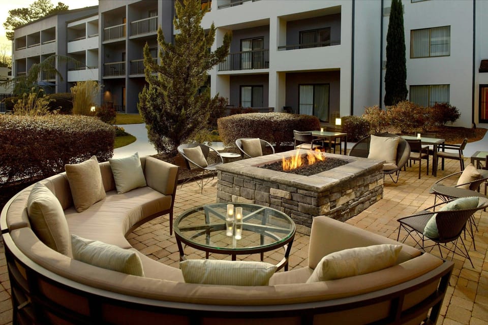 Courtyard by Marriott Greenville Haywood Mall Hotel in Greenville