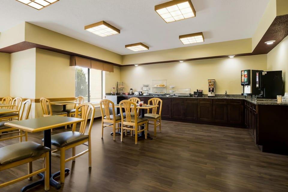 Red Roof Inn South Bend - Mishawaka Hotel in Granger