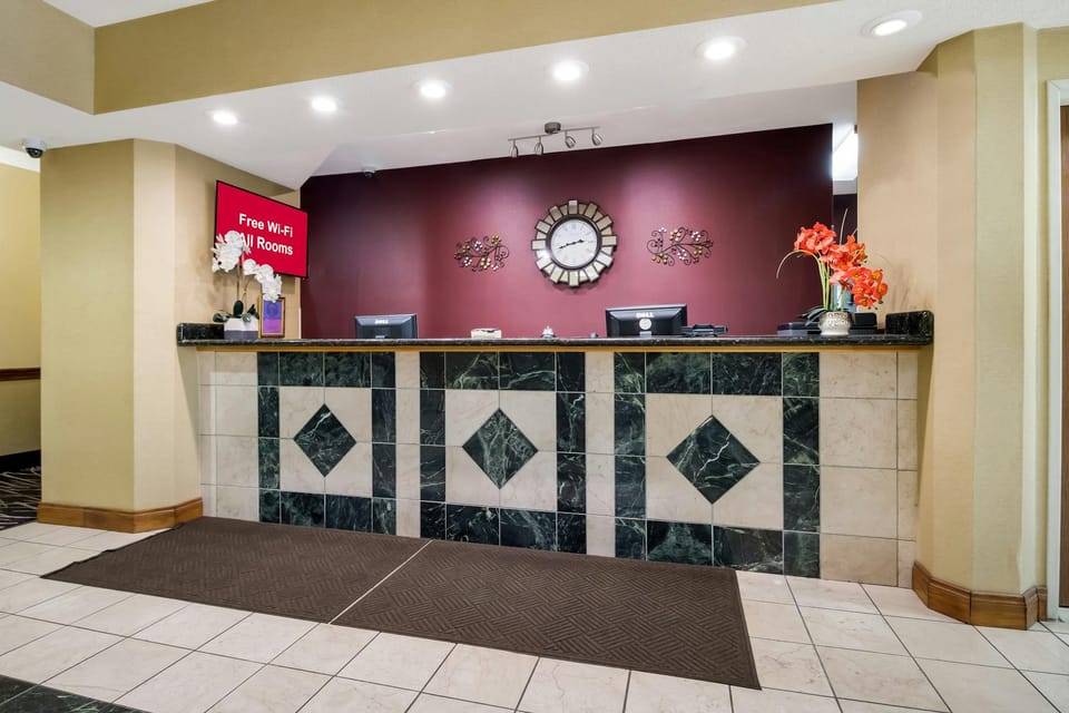 Red Roof Inn South Bend - Mishawaka Hotel in Granger