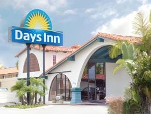 Sunset Inn Hotel in Costa Mesa