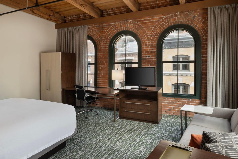 Suite room