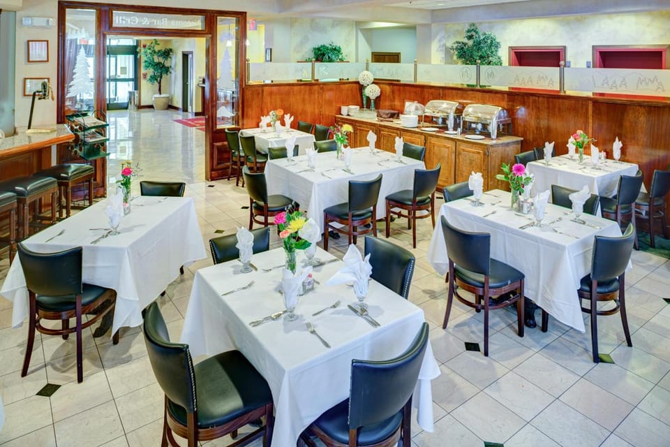Lake Natoma Inn Motel in Folsom