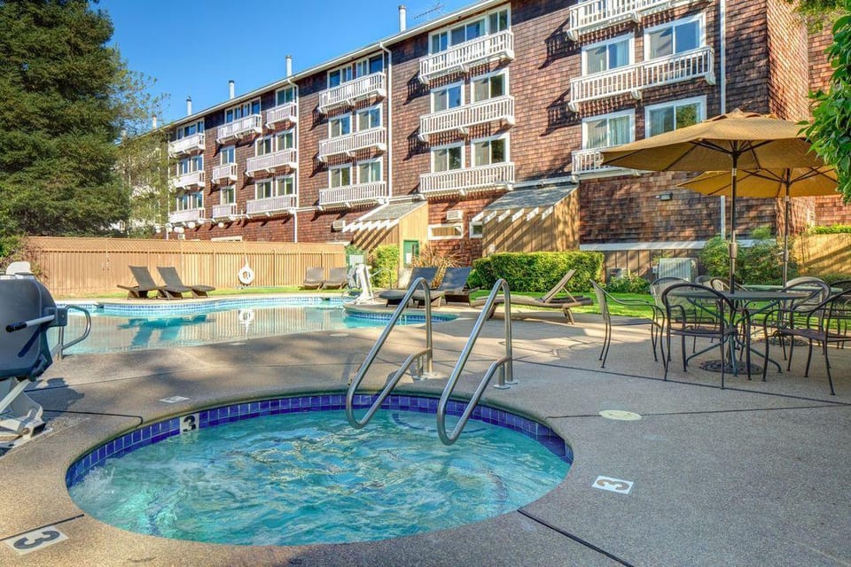 Lake Natoma Inn Motel in Folsom