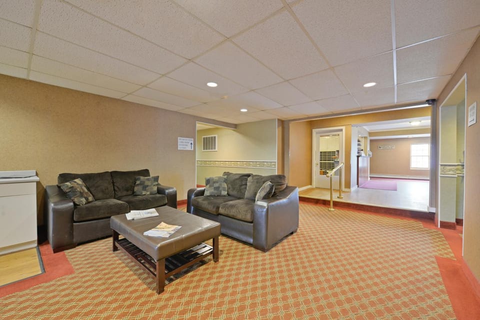 Sandwich Lodge & Resort Hotel in Sandwich
