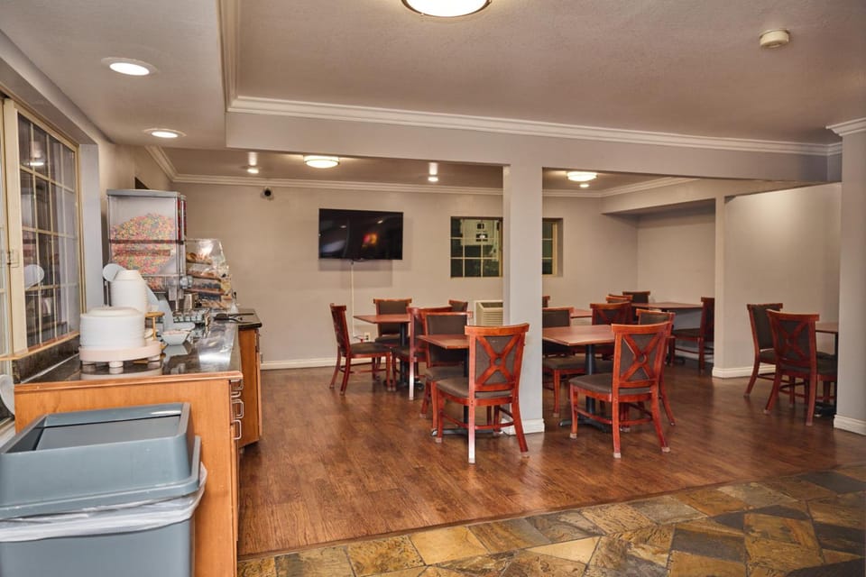 Cimarron Inn Klamath Falls Inn in Klamath Falls