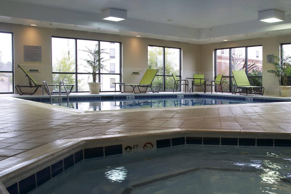 Courtyard by Marriott Hickory Hotel in Hickory