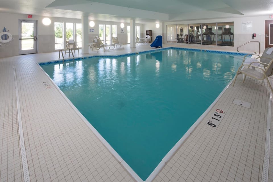 Holiday Inn Express & Suites Port Huron By IHG Hotel in Port Huron