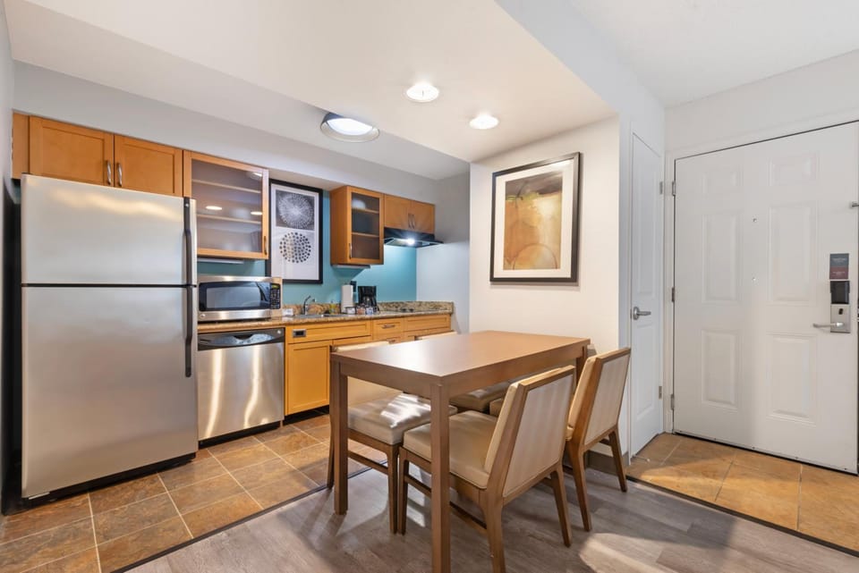 MainStay Suites St. Louis - Galleria Hotel in Richmond Heights