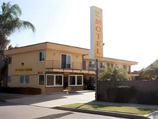 Travelodge by Wyndham Brea Hotel in Brea