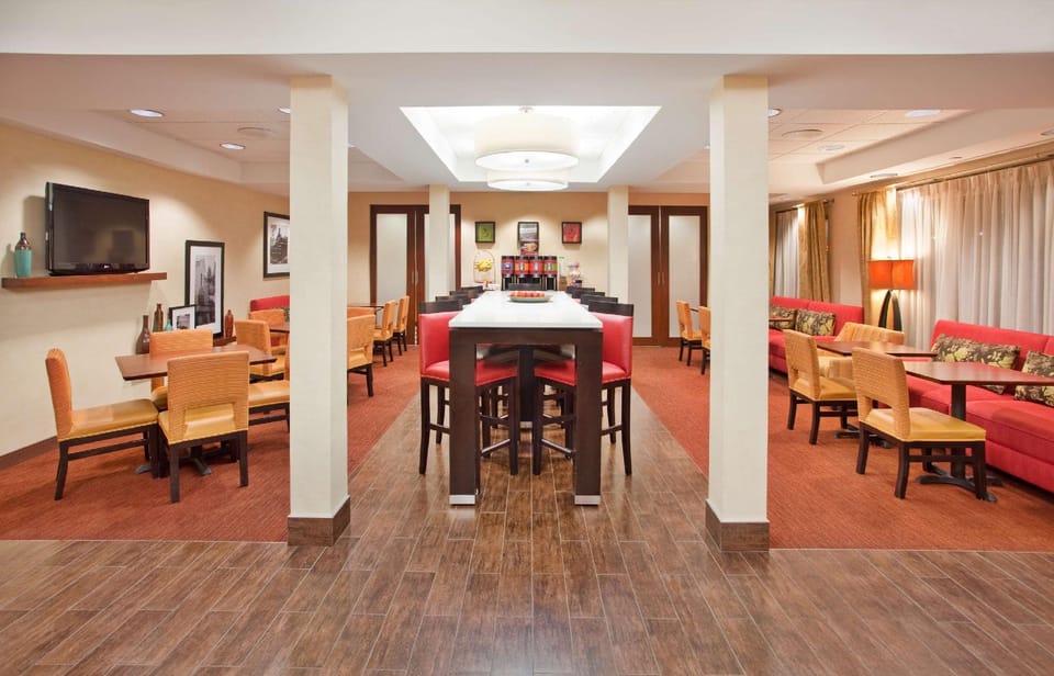 Hampton Inn Kansas City/Lees Summit Hotel in Lees Summit