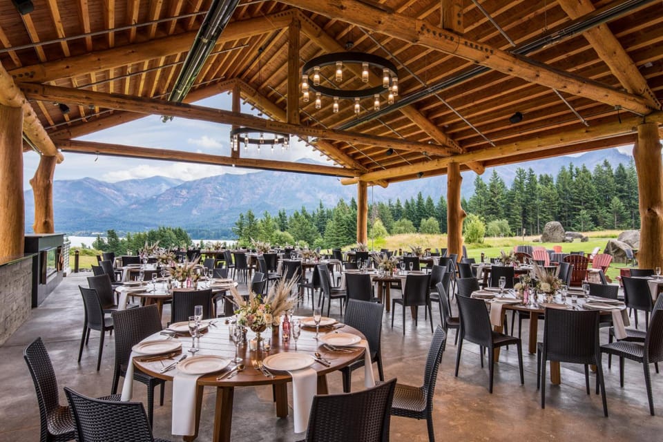 Banquet hall