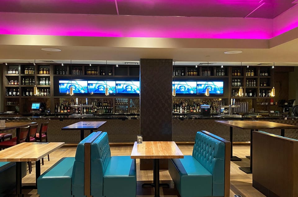 Skyline Hotel & Waterpark Hotel in Niagara Falls