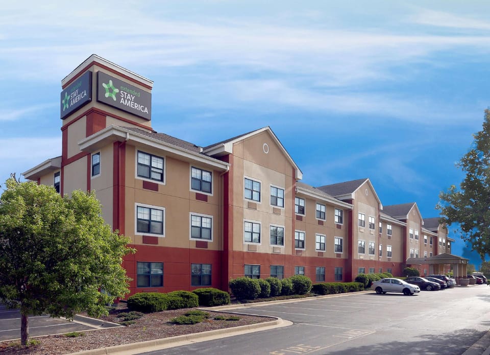 Extended Stay America Suites - Indianapolis - Airport Hotel in Indianapolis