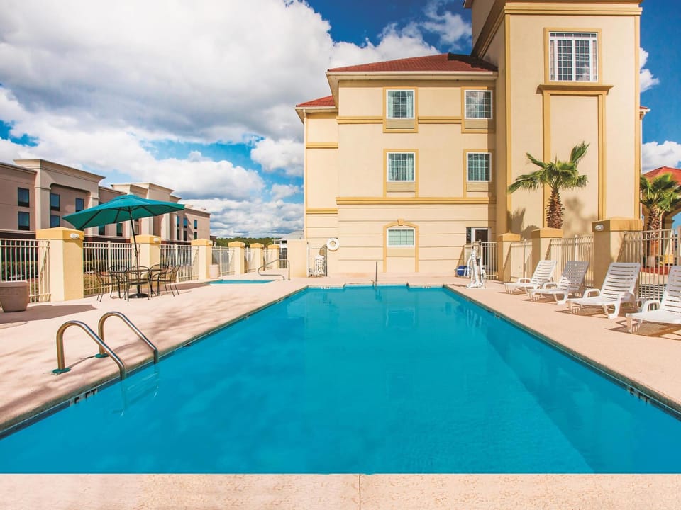 Spark by Hilton Kingsland Hotel in Camden County