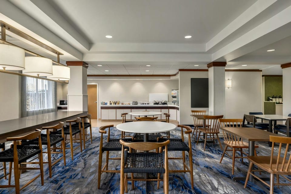 Fairfield by Marriott Inn & Suites Springdale Hotel in Springdale