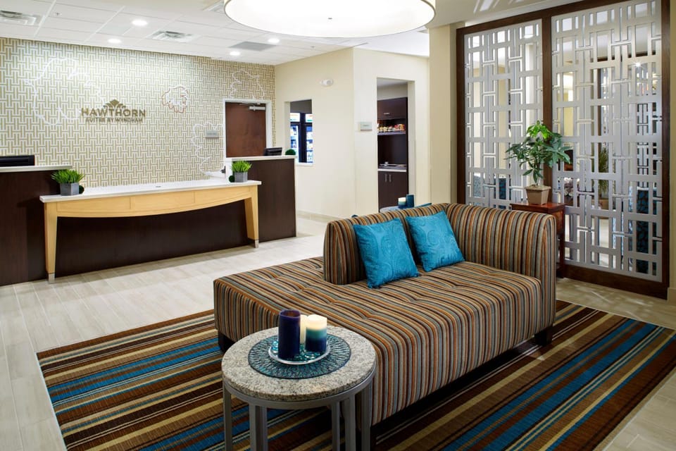 Hawthorn Suites by Wyndham Wheeling Triadelphia at Highlands Hotel in Ohio