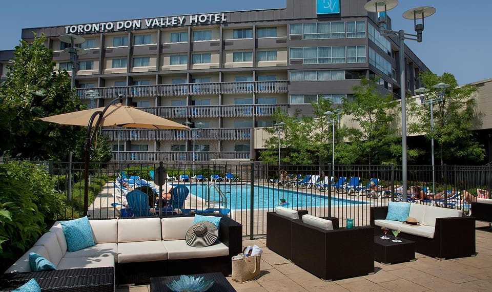 Toronto Don Valley Hotel and Suites Hotel in Toronto