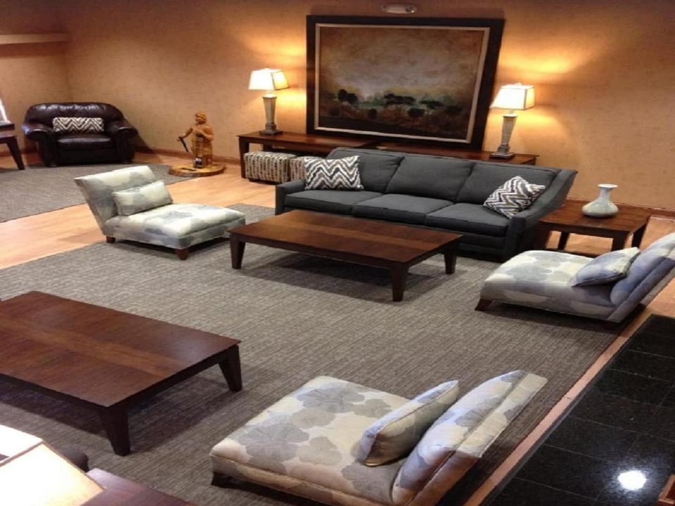 Town & Country Inn and Suites Hotel in Quincy