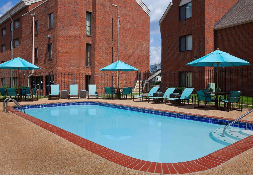 Sonesta Simply Suites Memphis East Poplar Pike  Hotel in Memphis
