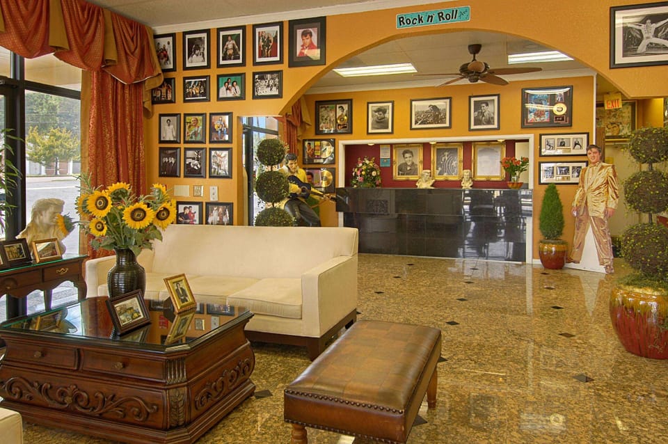 Days Inn by Wyndham Memphis at Graceland Hotel in Memphis