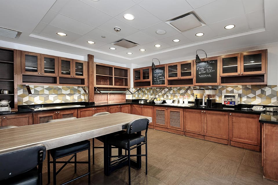 Sonesta Select Houston IAH Greenspoint Hotel in Harris County