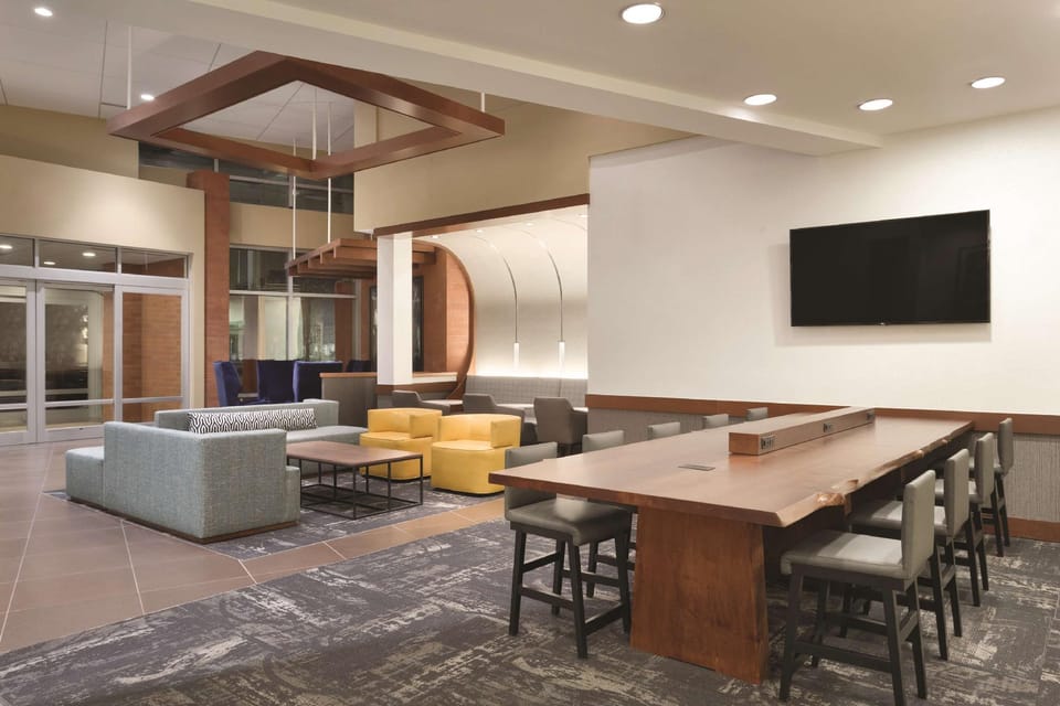Hyatt Place Pdx Arpt Cascade Station Hotel in Parkrose
