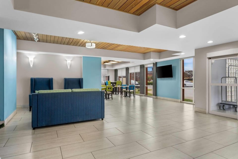 Days Inn & Suites by Wyndham Ridgeland Hotel in Ridgeland