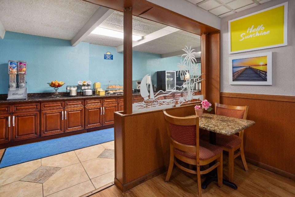 Days Inn by Wyndham Ann Arbor Hotel in Ann Arbor