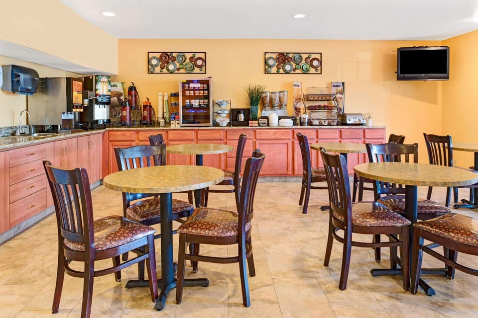 Microtel Inn & Suites by Wyndham Cordova Memphis I-40 East Hotel in Bartlett