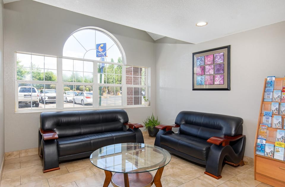 Microtel Inn & Suites by Wyndham Cordova Memphis I-40 East Hotel in Bartlett