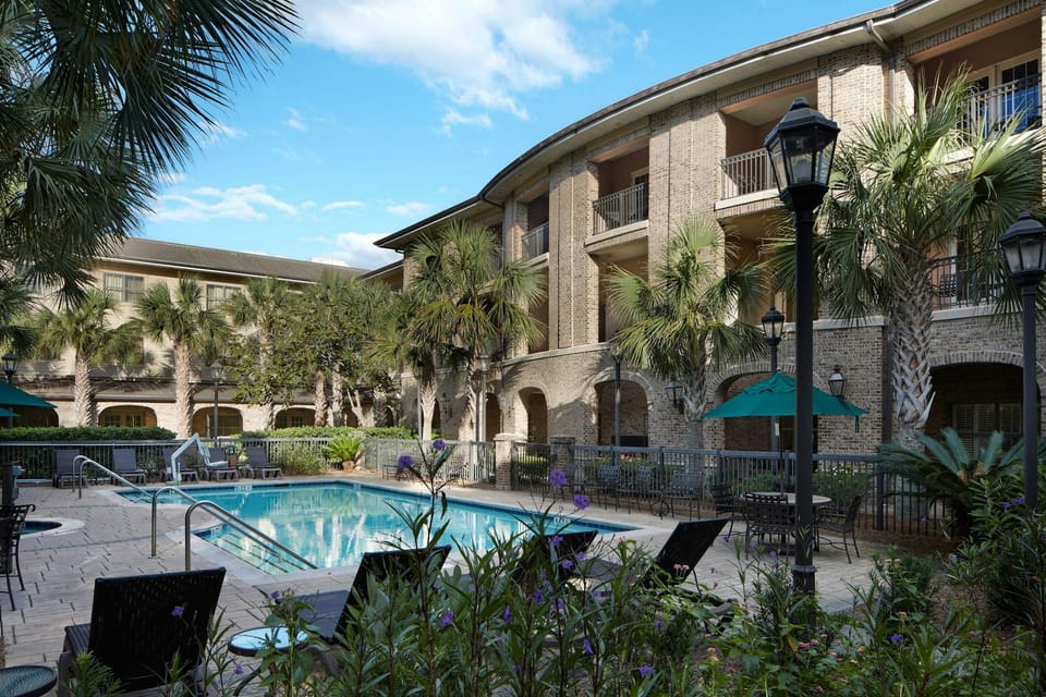Courtyard by Marriott Charleston Mt. Pleasant Hotel in Mount Pleasant