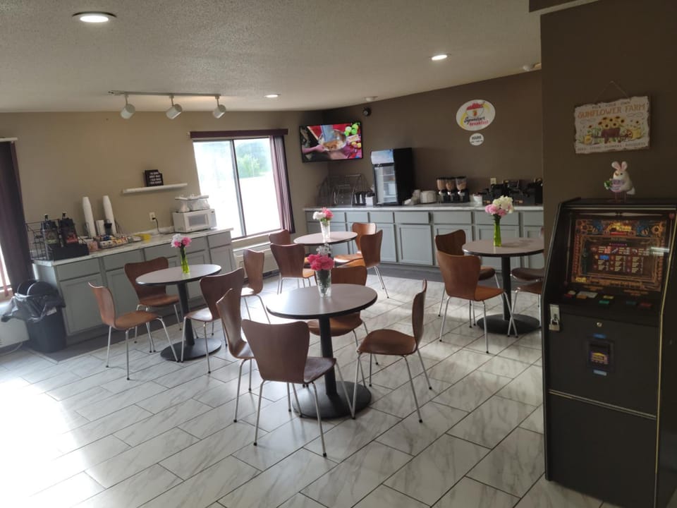 Super 8 By Wyndham Portage Hotel in Wisconsin