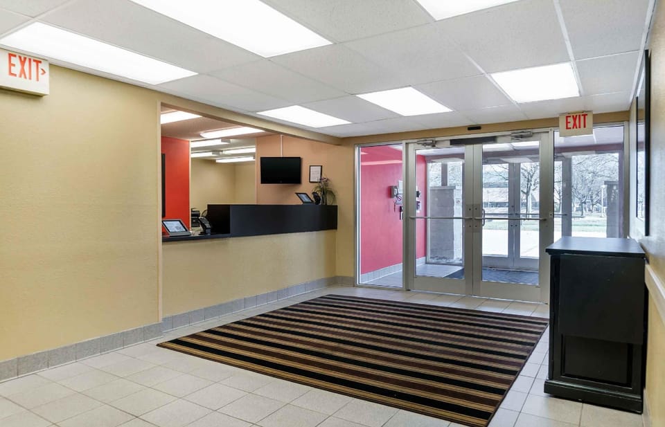 Extended Stay America Suites - Toledo - Holland Hotel in Toledo