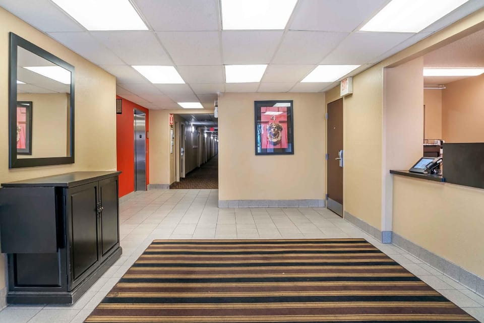 Extended Stay America Suites - Toledo - Holland Hotel in Toledo