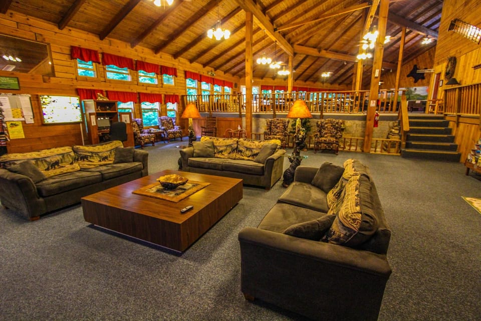 Smoketree Lodge Lodge in Seven Devils