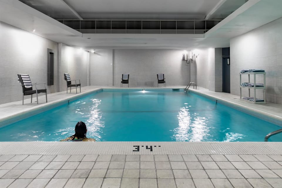 Century Plaza Hotel Hotel in Vancouver