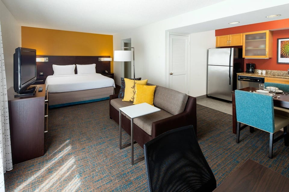 Suite room