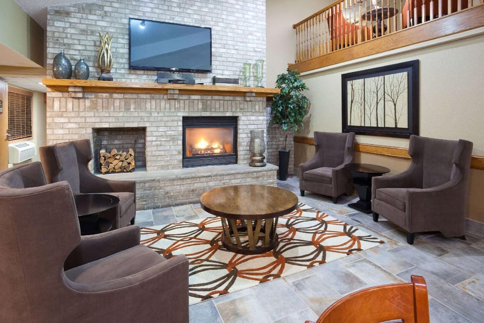 AmericInn by Wyndham Apple Valley Hotel in Minnesota