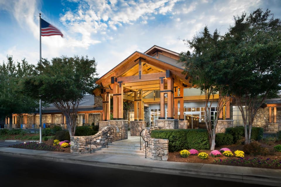 Crowne Plaza Resort Asheville By IHG Hotel in Asheville