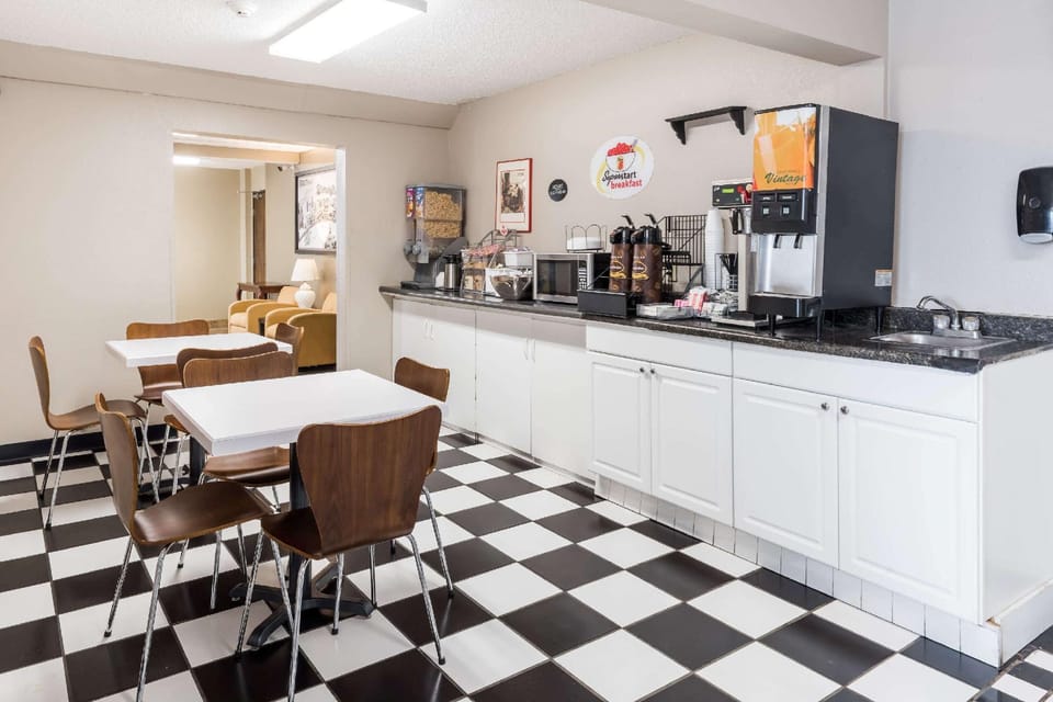 Coffee shop