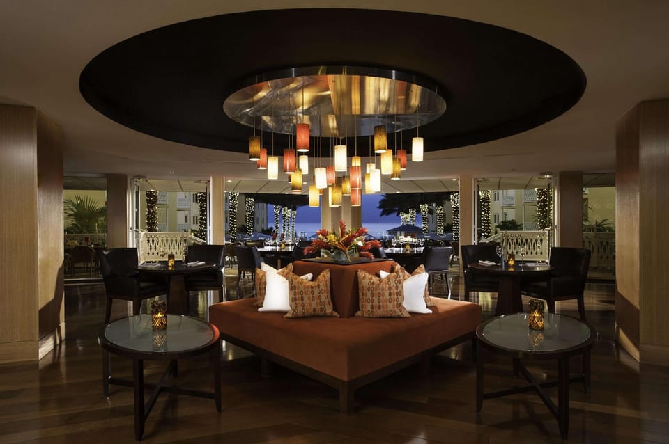 Edgewater Beach Hotel Hotel in Naples