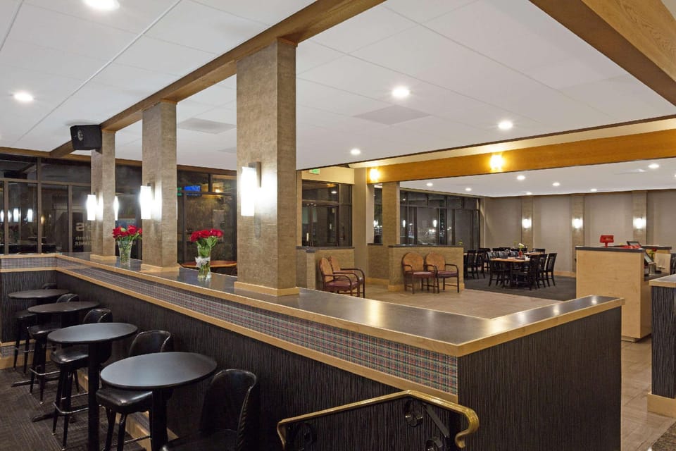 Bar/lounge