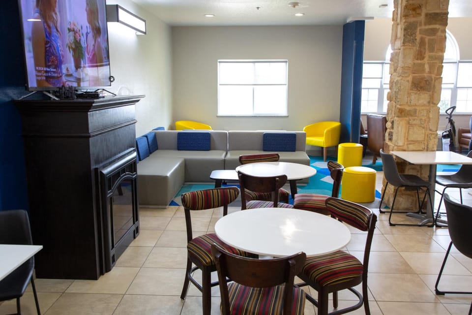 Microtel Inn & Suites by Wyndham Searcy Hotel in Searcy