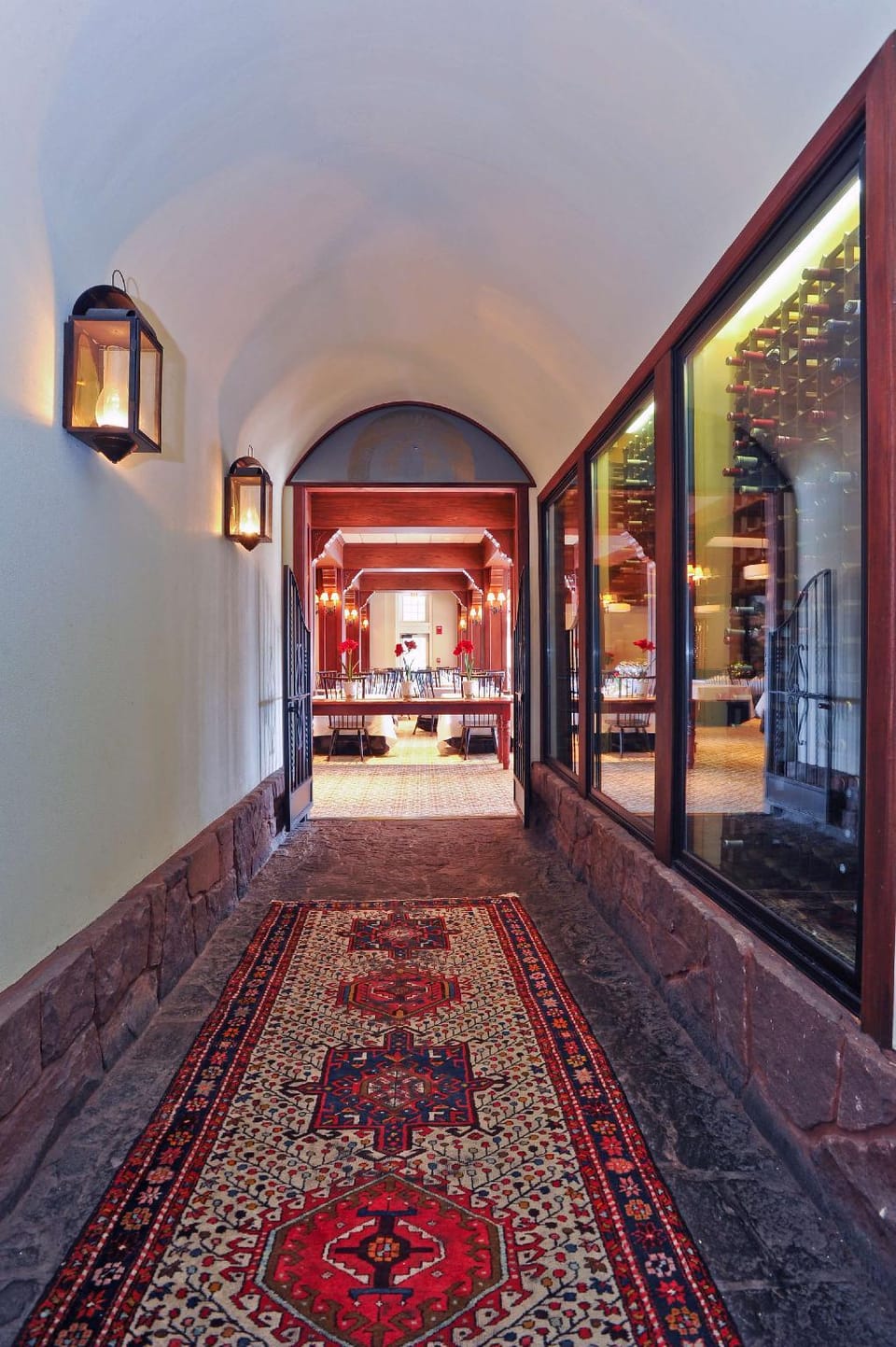 The Simsbury Inn Hotel in Weatogue