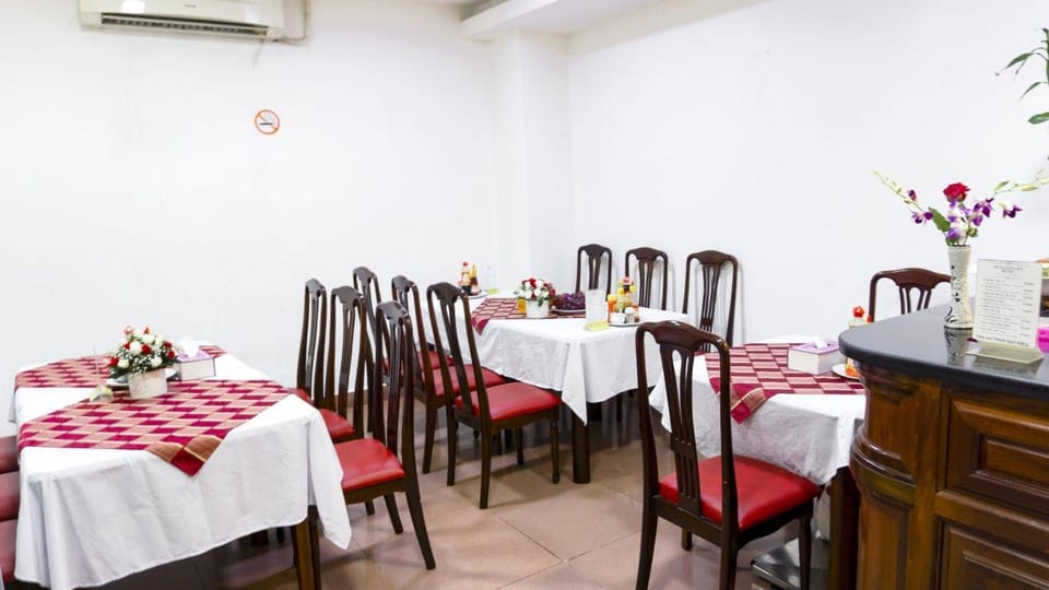 N.Y Kim Phuong Hotel Hotel in Ho Chi Minh City