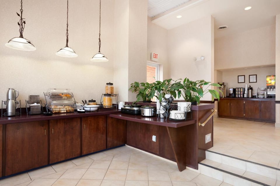 Baymont by Wyndham Warrenton Hotel in Shenandoah Valley