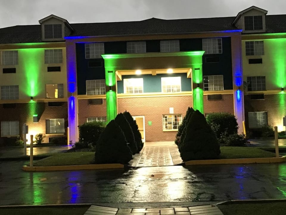 Days Inn by Wyndham Norton Hotel in Kentucky