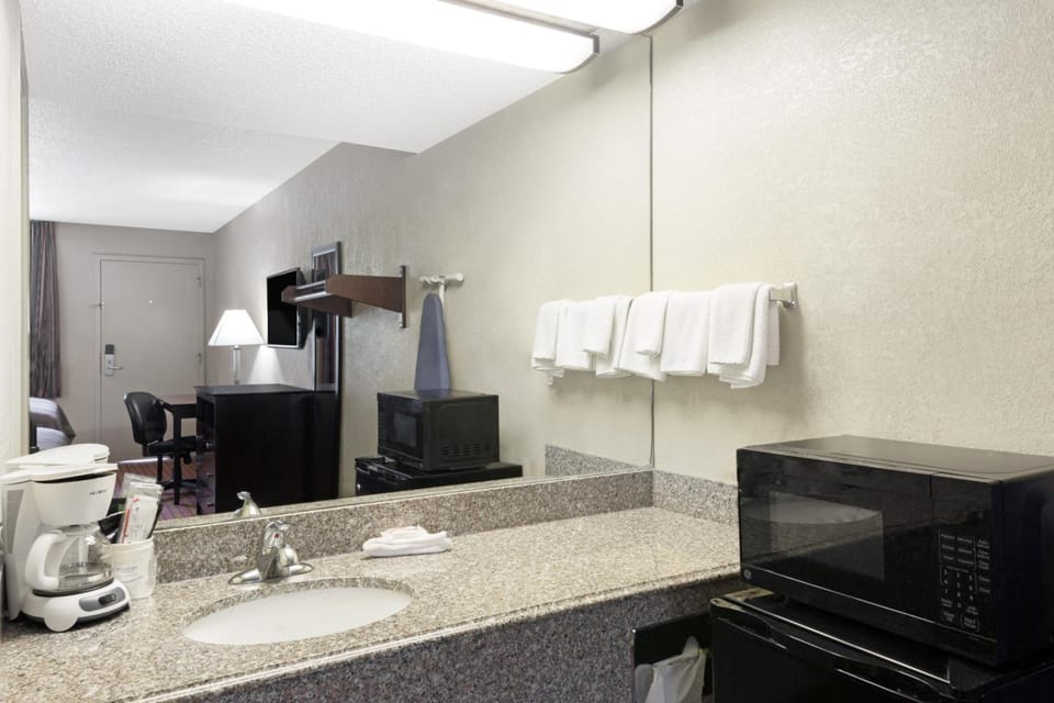 Super 8 By Wyndham Ruston Hotel in Ruston